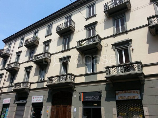 appartamento in vendita a Novara in zona Centro Città