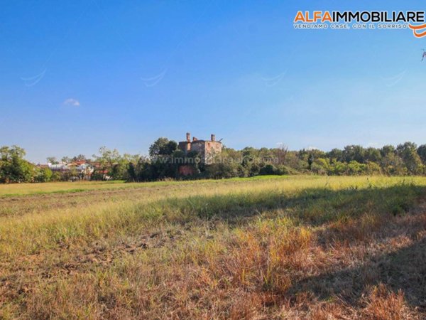 terreno agricolo a Novara in zona zona Cittadella - Villaggio Dalmazia