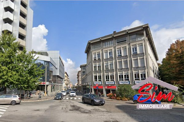 appartamento in vendita a Novara in zona Centro Città