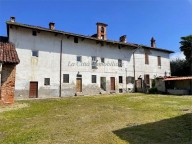 casale in vendita a Novara in zona Centro Città