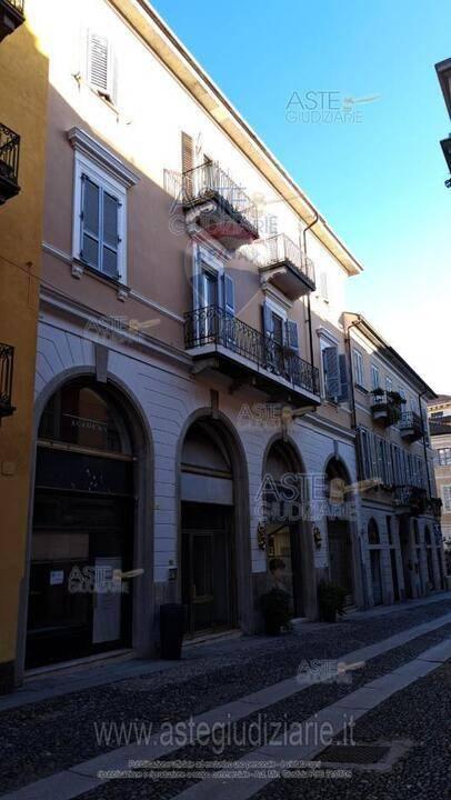 appartamento in vendita a Novara in zona Centro Città