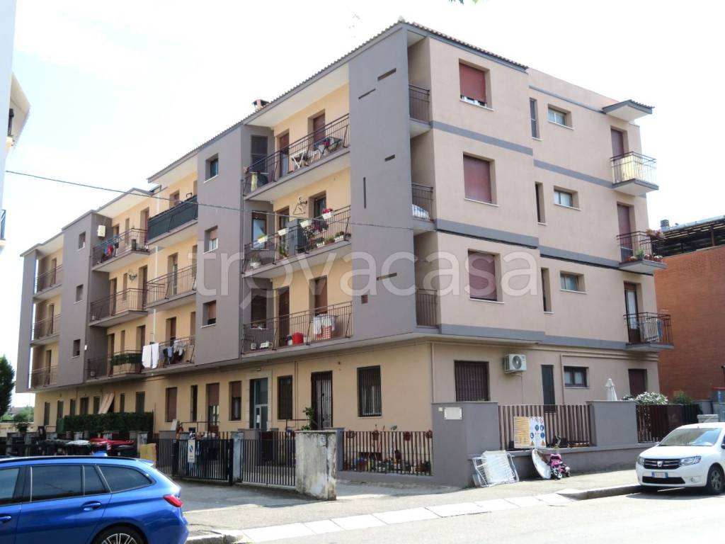 appartamento in vendita a Novara in zona zona Porta Mortara