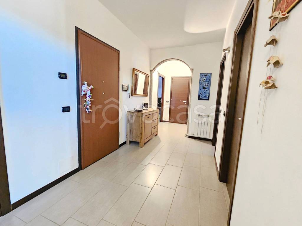 intera palazzina in vendita a Novara in zona zona Porta Mortara