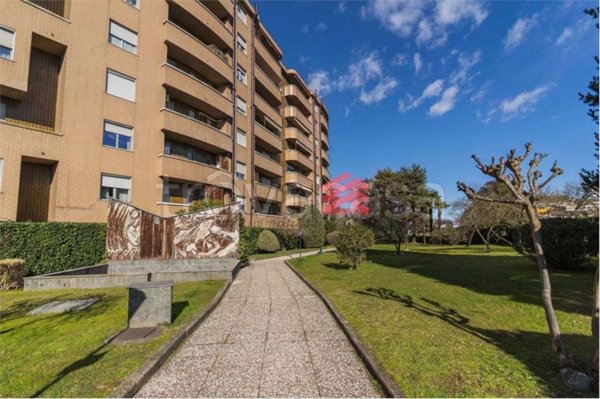 appartamento in vendita a Novara in zona Zona Santa Rita