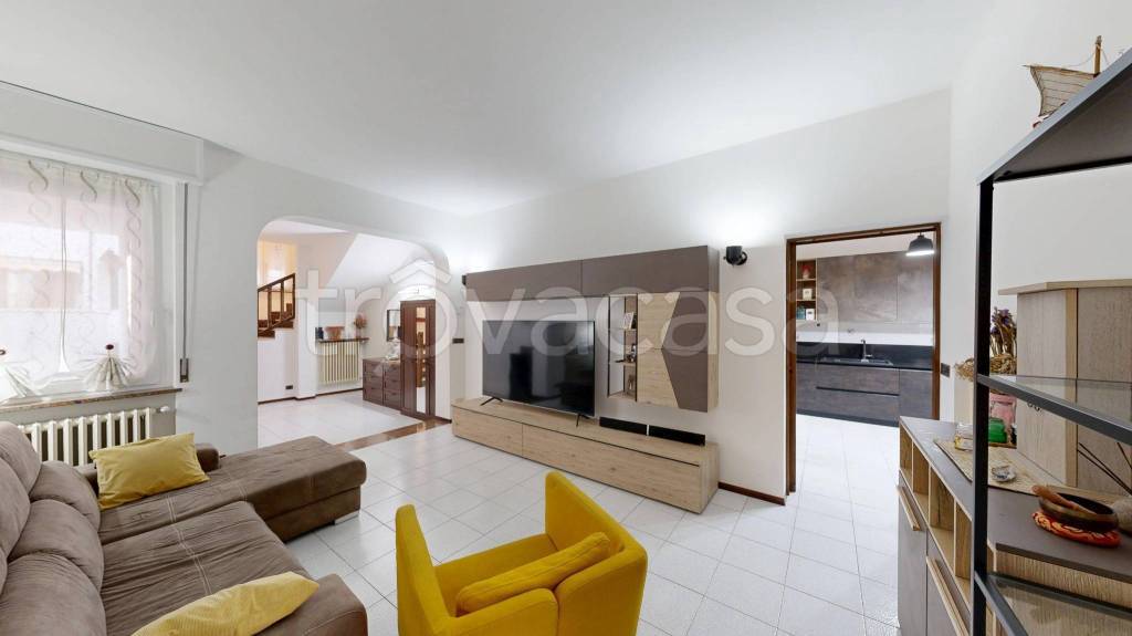 casa indipendente in vendita a Novara in zona Torrion Quartara