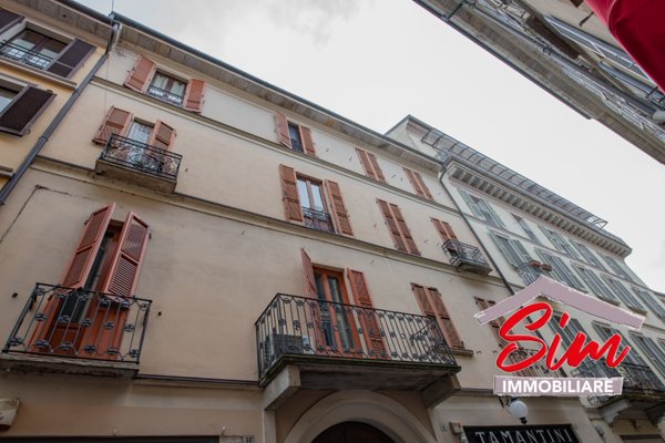 appartamento in vendita a Novara in zona Centro Città