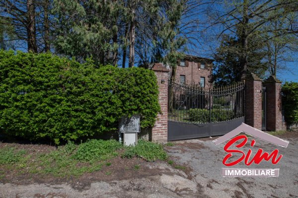 casa indipendente in vendita a Novara in zona Olengo
