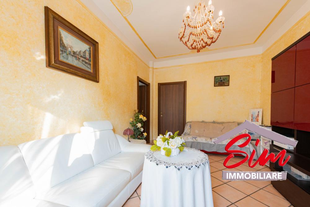appartamento in vendita a Novara in zona Centro Città