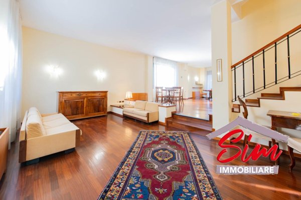 casa indipendente in vendita a Novara in zona zona Sacro Cuore