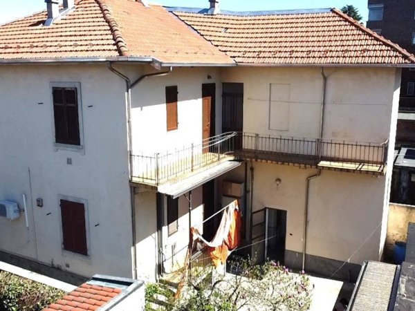 casa indipendente in vendita a Novara in zona zona Sant'Andrea - San Rocco