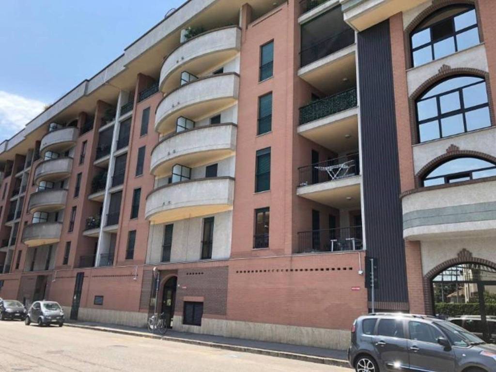 appartamento in vendita a Novara in zona Pernate