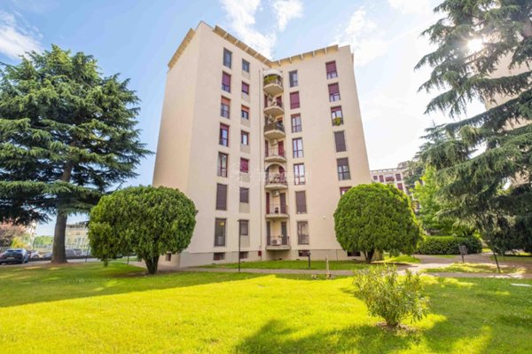 appartamento in vendita a Novara in zona zona Agogna - San Paolo