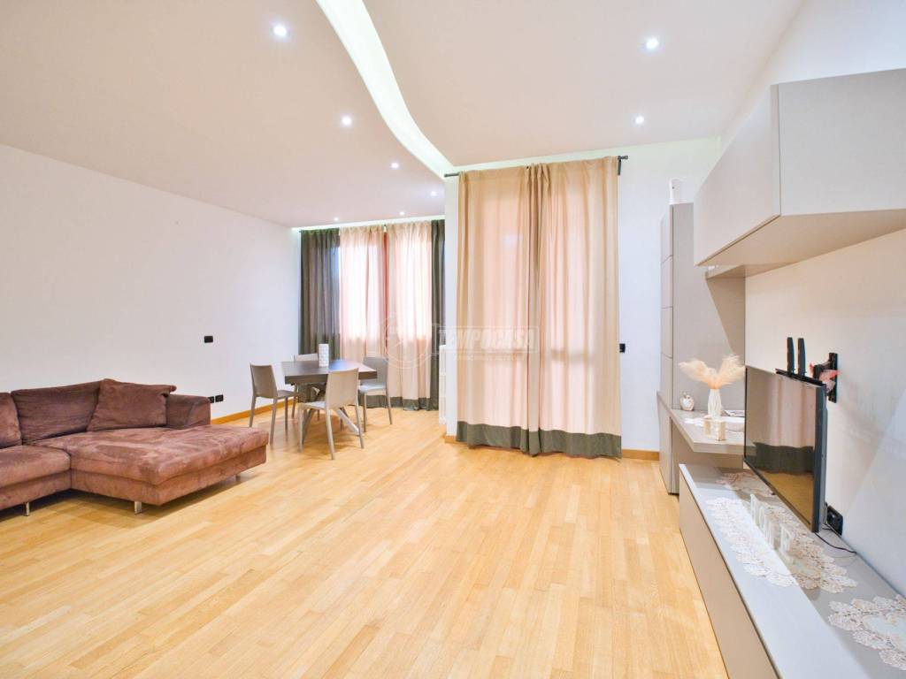 appartamento in vendita a Novara in zona zona Sant'Andrea - San Rocco