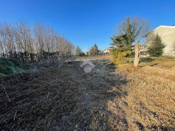 terreno agricolo in vendita a Novara in zona Pernate