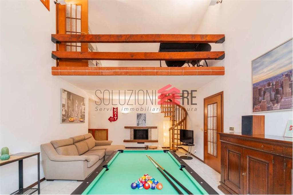 appartamento in vendita a Novara in zona Centro Città
