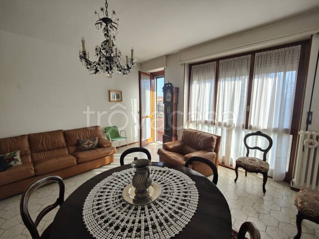 appartamento in vendita a Novara in zona zona Cittadella - Villaggio Dalmazia