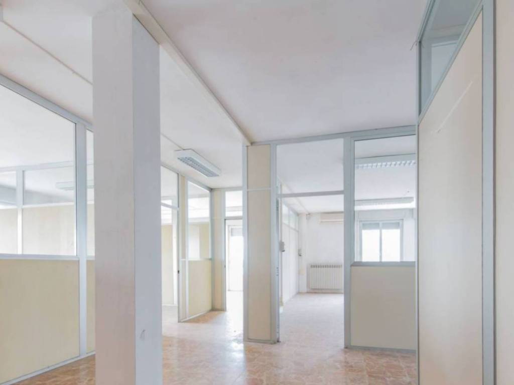 ufficio in vendita a Novara in zona zona Sant'Andrea - San Rocco
