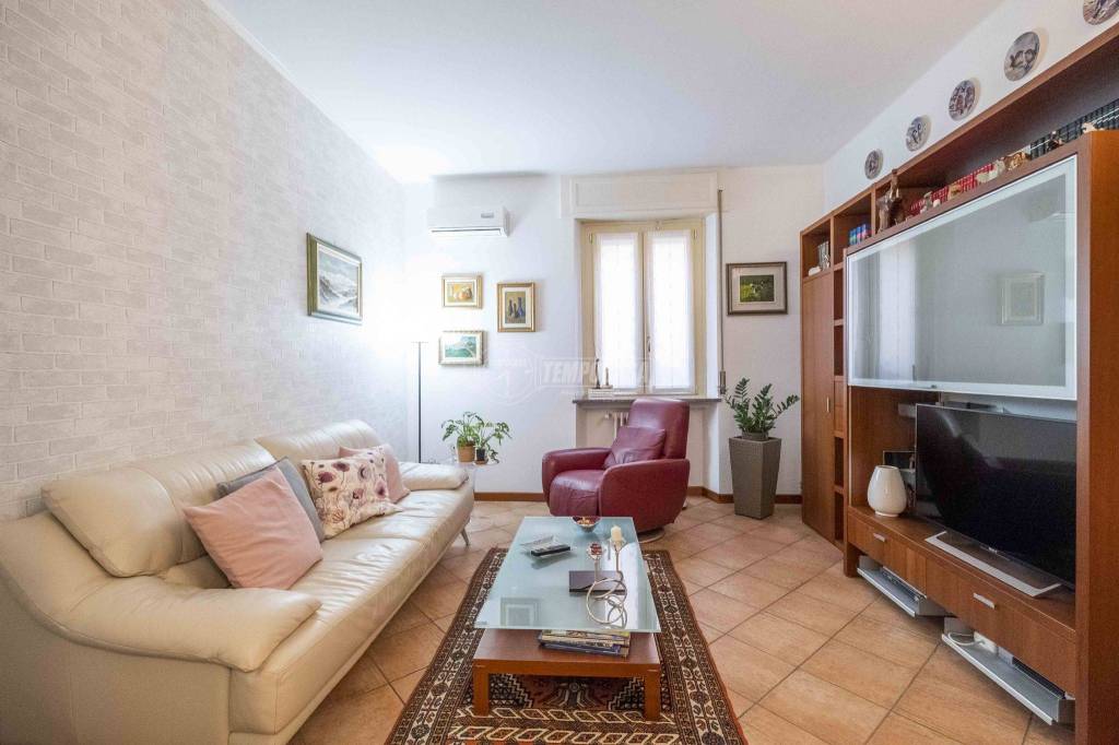 appartamento in vendita a Novara in zona Centro Città