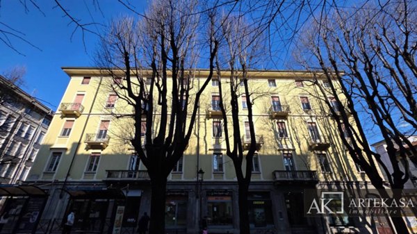 casa indipendente in vendita a Novara in zona Centro Città