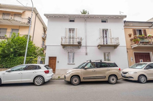 casa indipendente in vendita a Novara in zona zona San Martino