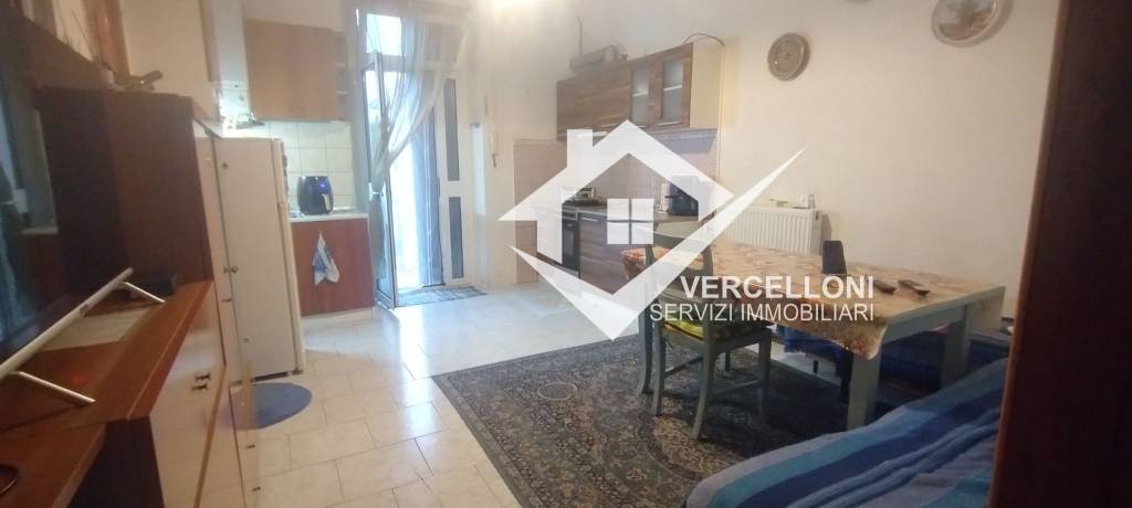 appartamento in vendita a Novara in zona Zona Santa Rita