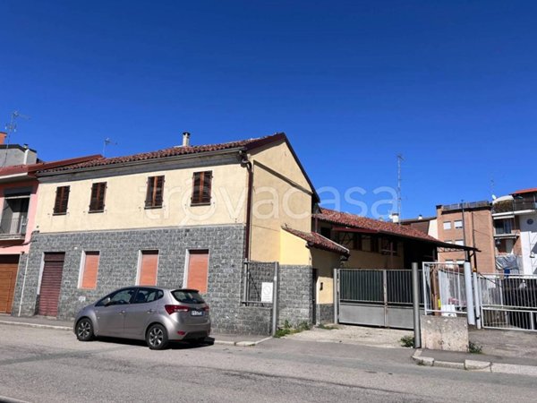 casa indipendente in vendita a Novara in zona zona Bicocca
