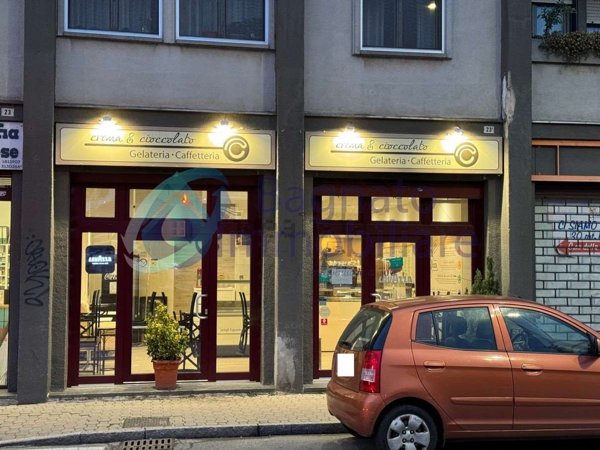 negozio in vendita a Novara in zona zona Sant'Andrea - San Rocco