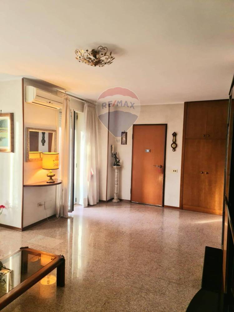 appartamento in vendita a Novara in zona zona Porta Mortara