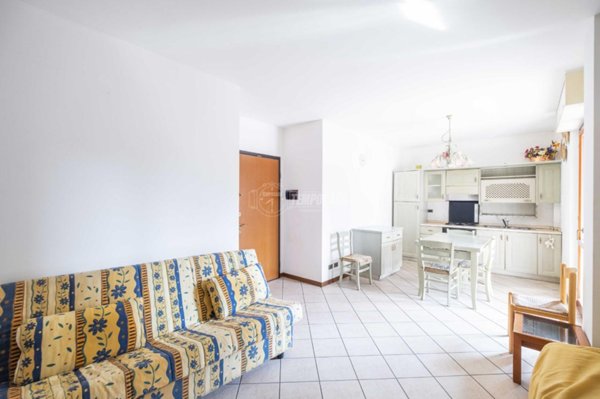appartamento in vendita a Novara in zona Veveri