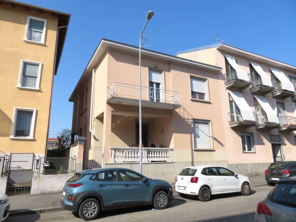 appartamento in vendita a Novara in zona zona Sacro Cuore