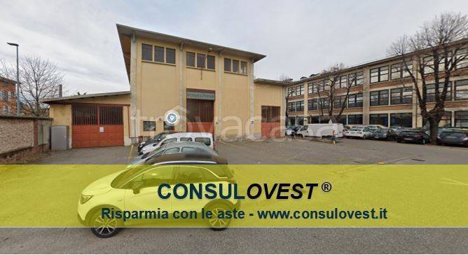 locale commerciale in vendita a Novara in zona zona Sant'Agabio