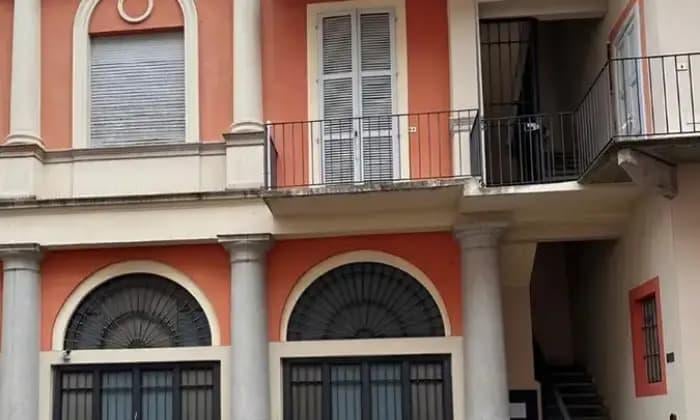 negozio in vendita a Novara in zona Centro Città