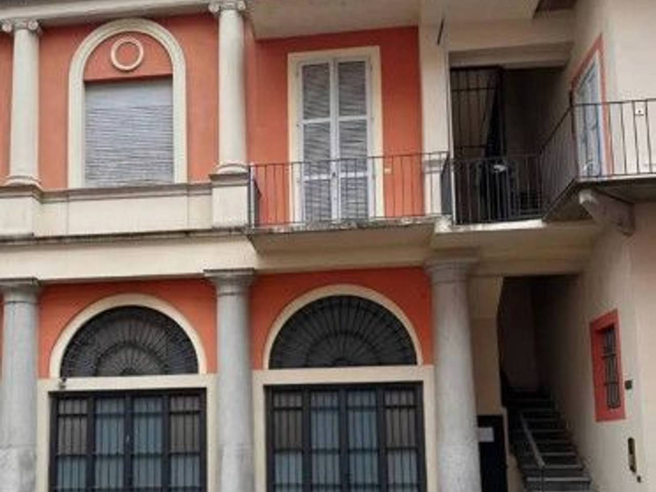 negozio in vendita a Novara in zona Centro Città