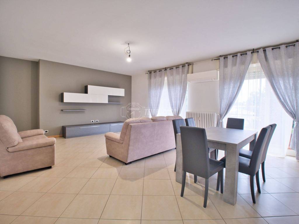 appartamento in vendita a Novara in zona zona Sant'Andrea - San Rocco