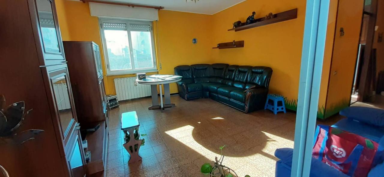 appartamento in vendita a Novara in zona Pernate