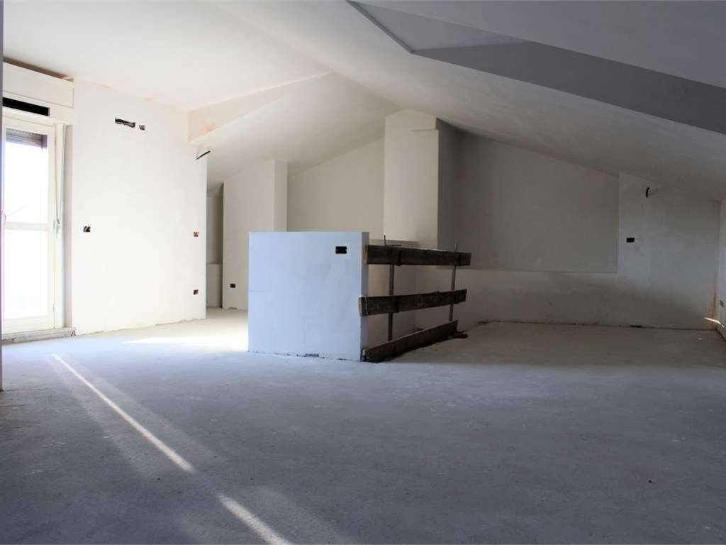 appartamento in vendita a Novara in zona zona San Martino