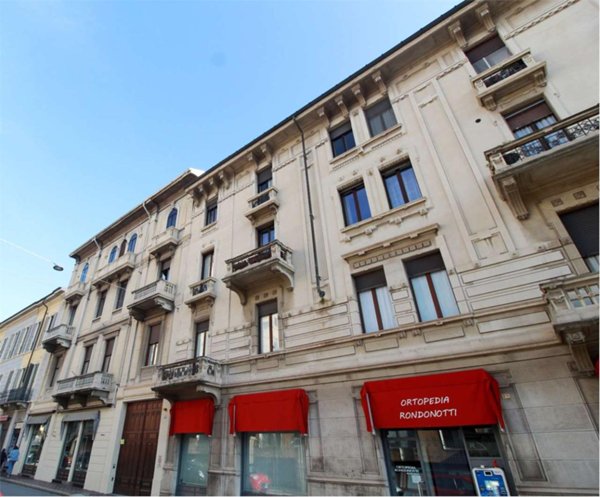 appartamento in vendita a Novara in zona Centro Città