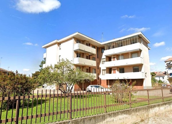 appartamento in vendita a Novara in zona zona Sant'Agabio
