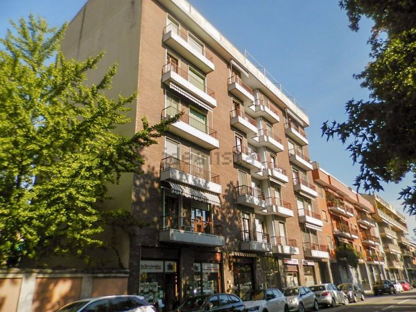 appartamento in vendita a Novara in zona Centro Città