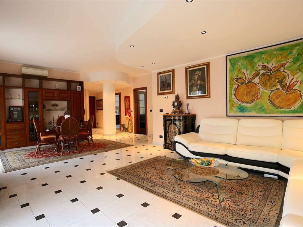 appartamento in vendita a Novara in zona Olengo