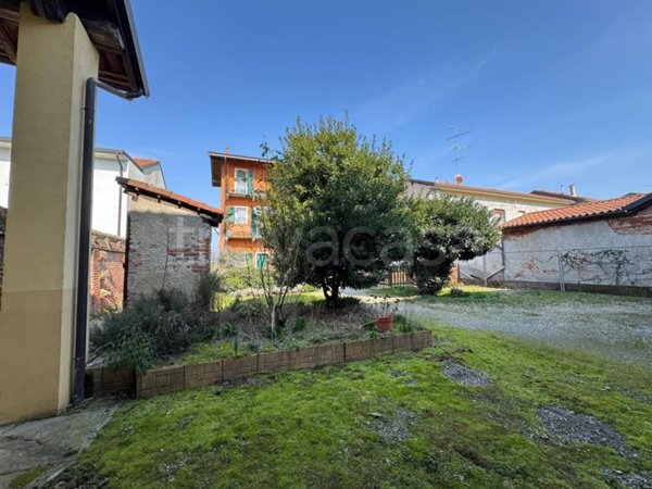 appartamento in vendita a Novara in zona Vignale