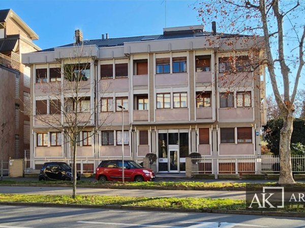 appartamento in vendita a Novara in zona Centro Città