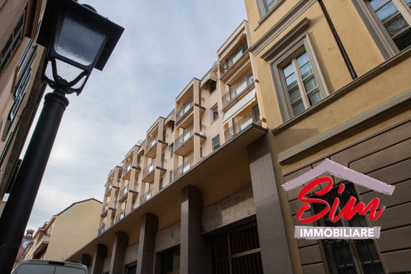 appartamento in vendita a Novara in zona Centro Città