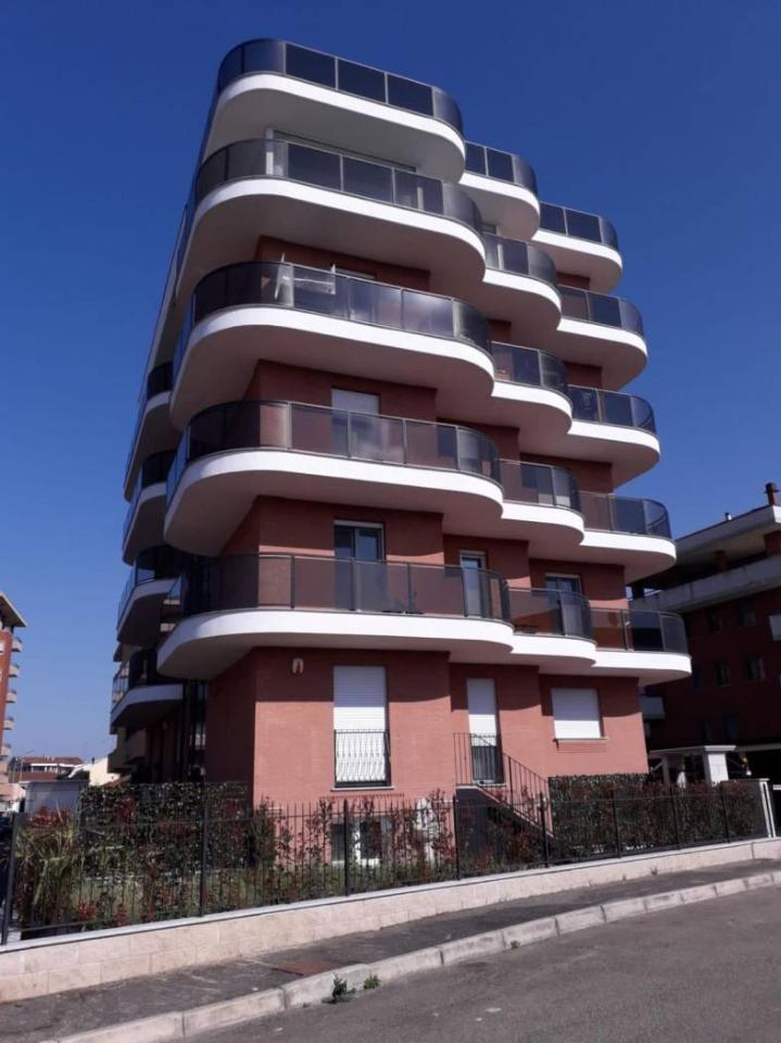 appartamento in vendita a Novara in zona Olengo