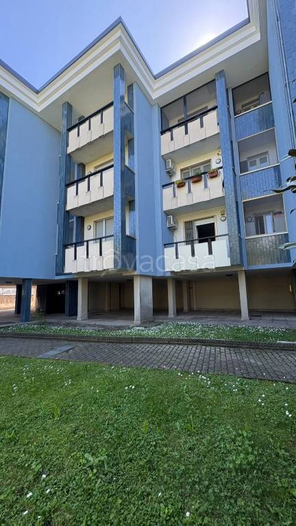 appartamento in vendita a Novara in zona Zona Santa Rita
