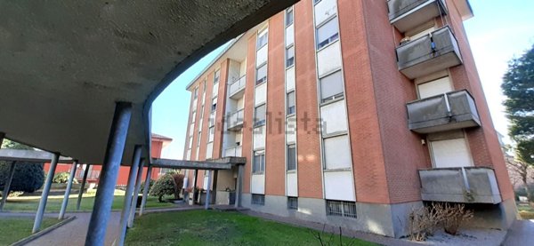 appartamento in vendita a Novara in zona Pernate