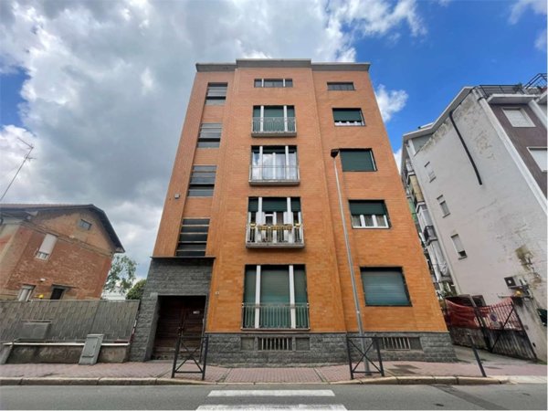 appartamento in vendita a Novara in zona zona San Martino