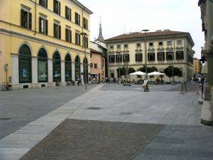casa indipendente in vendita a Novara in zona Centro Città