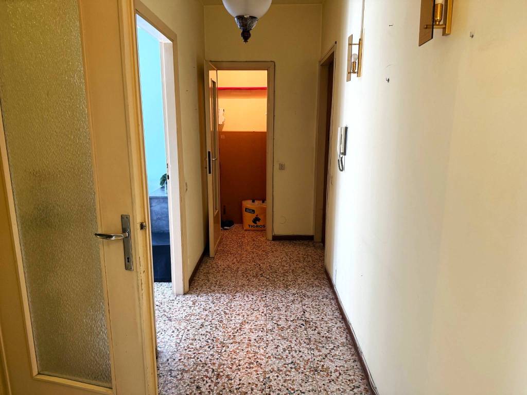 appartamento in vendita a Novara in zona Pernate
