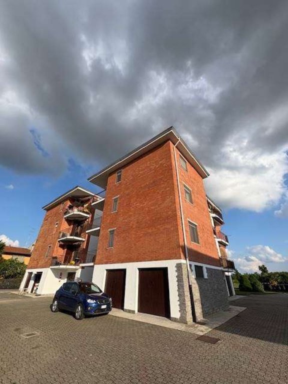 appartamento in vendita a Novara in zona Pernate